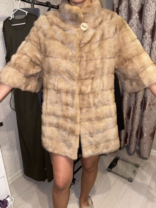 Продам норелкую шубу