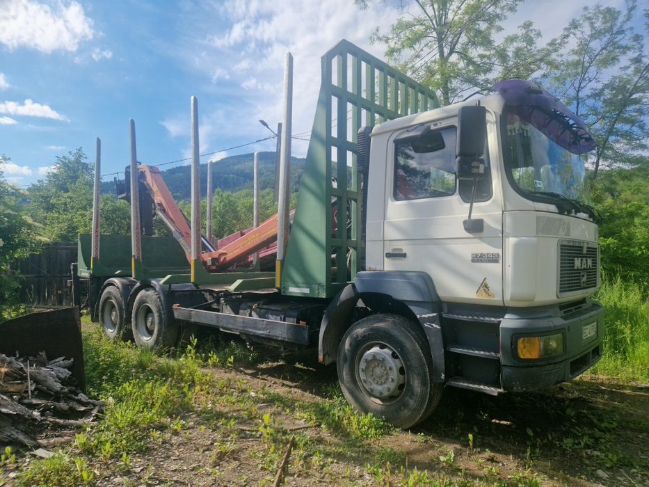 Camion Forestier MAN 460 cu Macara