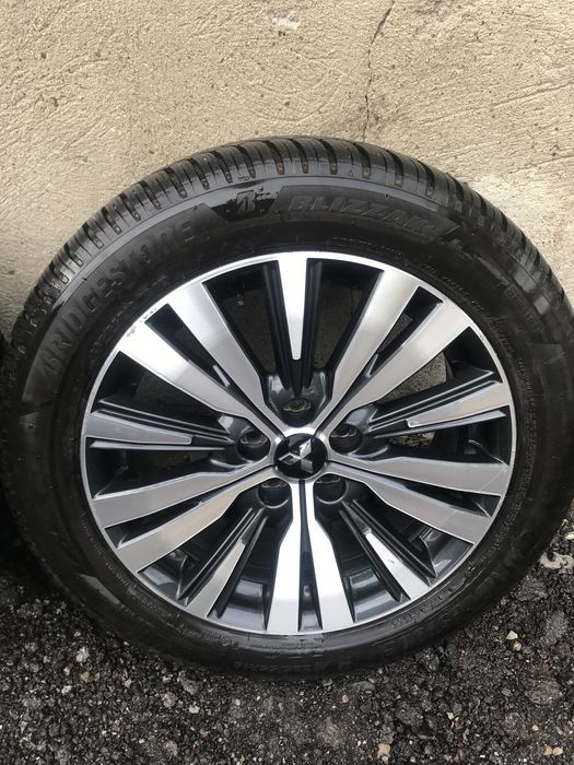 Джанти с зимни гуми 18 цола за Митсубиши Mitsubishi
