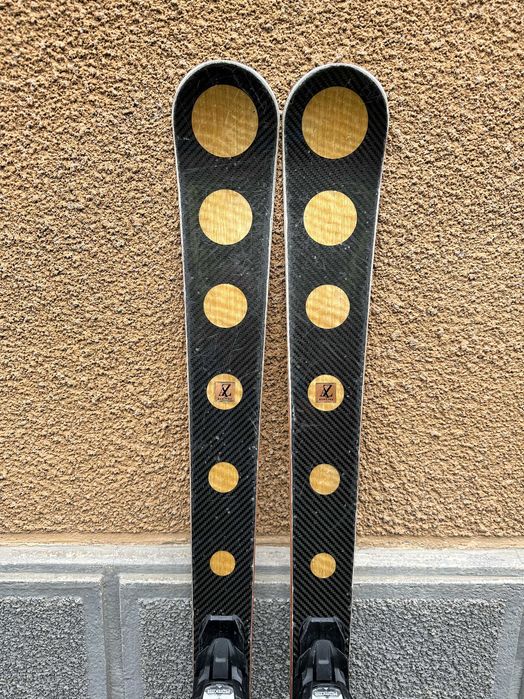schi az atelier L160cm