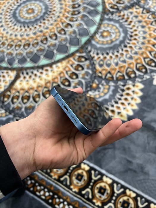 айфон 13 в хорошем состояний