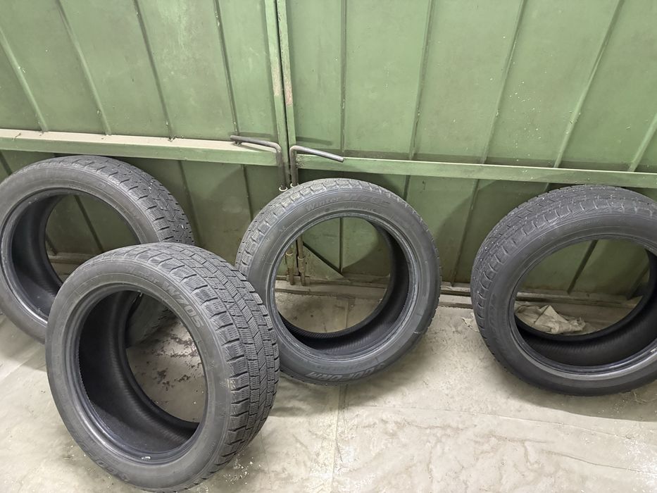 Зимние шины 225/50/17
