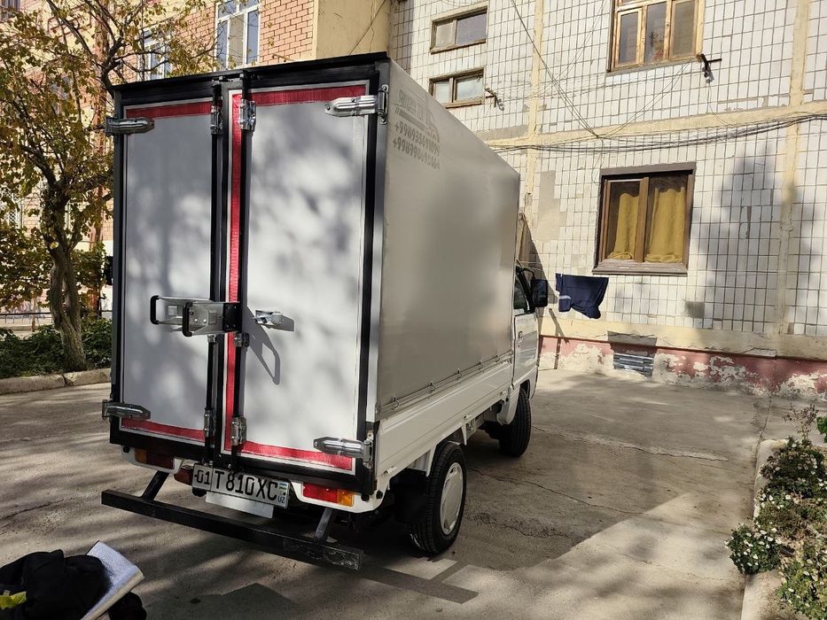 Labo sotiladi faqat naxtga kraskasi bor