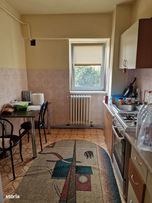 Aleea Cu Castani-Hala Centrala-Etaj 2
