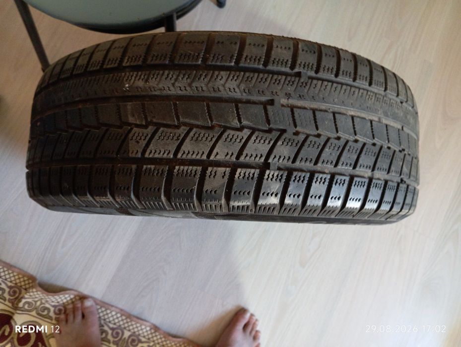 Авто шина 215/60/15