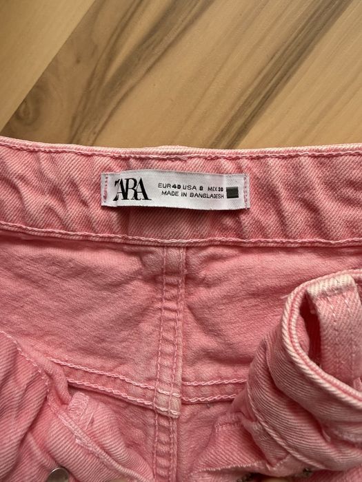 Джинсы Zara розовые