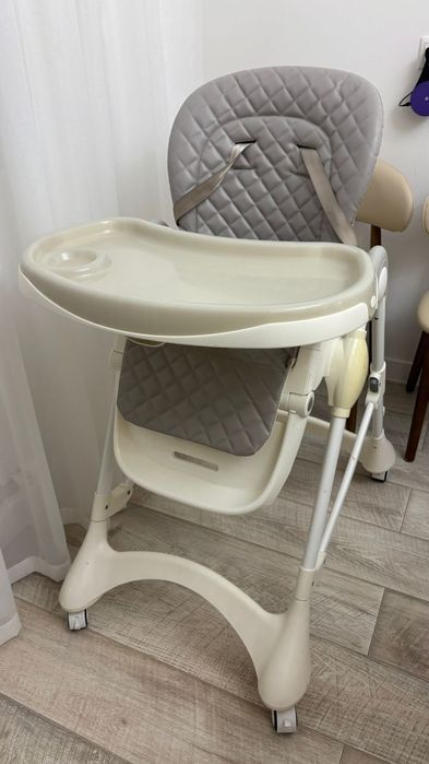 Детский стол для кормления