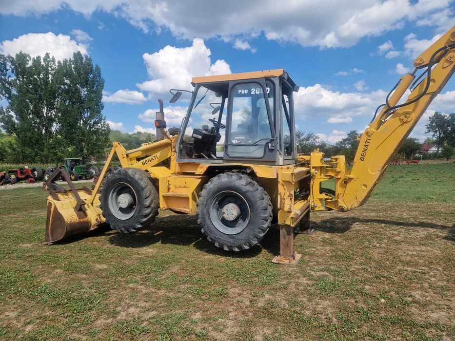 Buldoexcavator Benati 2000