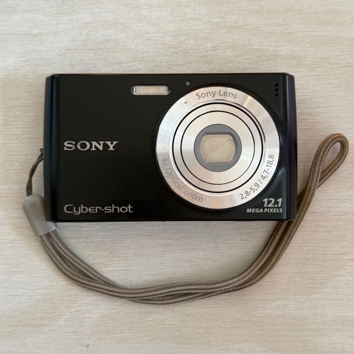 Цифровая камера sony