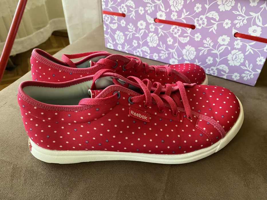 Дамски маратонки (Reebok и Adidas и др)