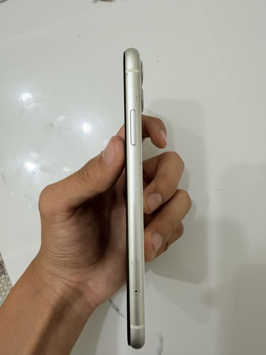 Iphone 11 акум 78% цвет белый