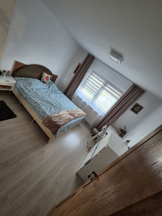 Apartament 4 cam