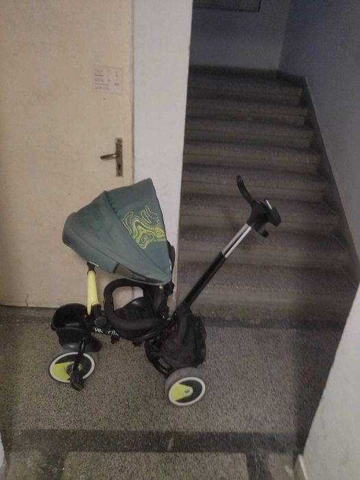 Виж инструкции Триколка със сенник Chipolino - Вектор MG, бор