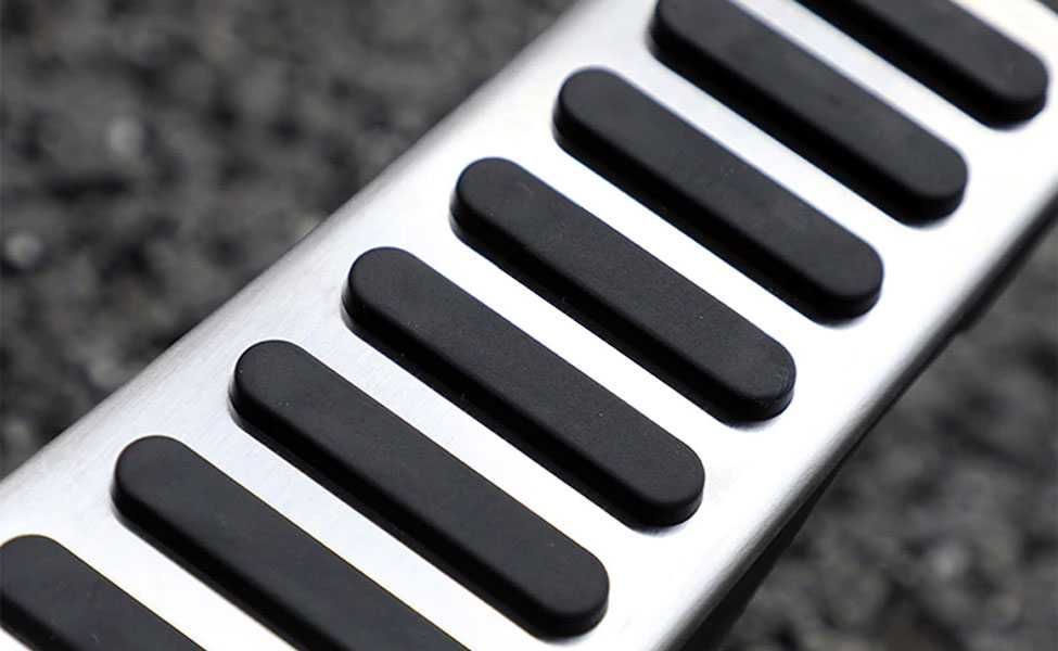 Ornamente INOX pedale R-Design - Volvo S90 / V60 / V90 / XC60 / XC90