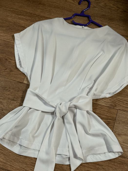 Блузка школьная белая