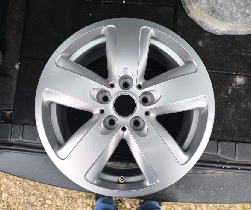 Style 517 16 цола джанти за MINI F54 и BMW 1 и 2 серия F40 и F44 5x112