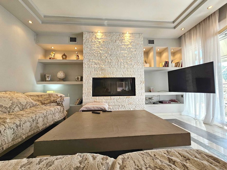 ПРОДАВА се самостоятелна къща 328кв.м в ПОТАМУДИЯ на Кавала (код 8071)