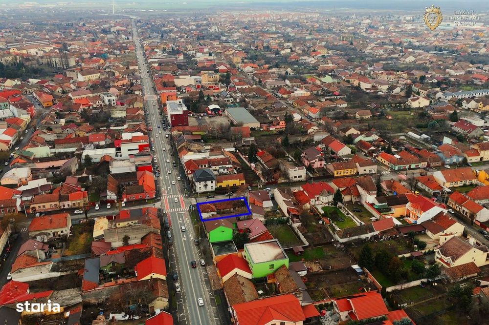 Teren- 2 fornturi stradale de vanzare pe Andrei Saguna