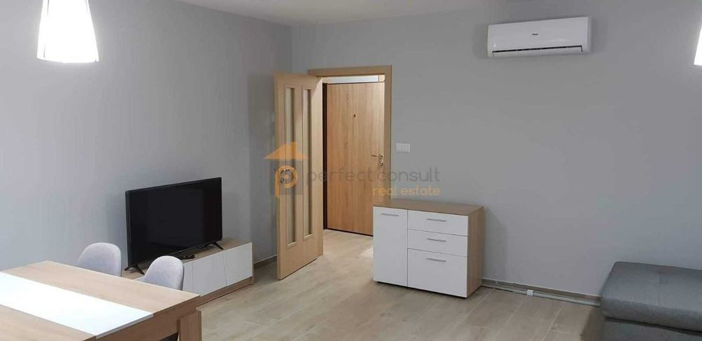 Дава се под наем Двустаен апартамент в Пловдив, Христо Смирненски - 74 кв.м за 375 € - Снимка #2