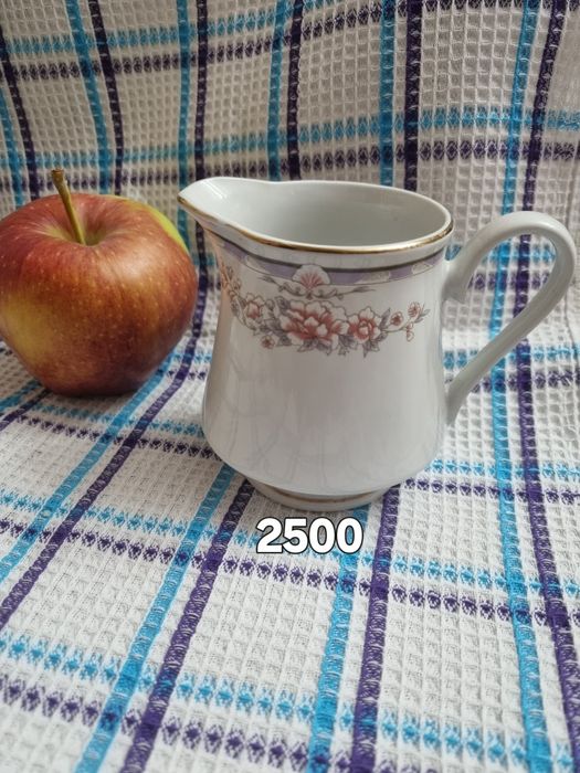 Молочники фарфоровые винтажные