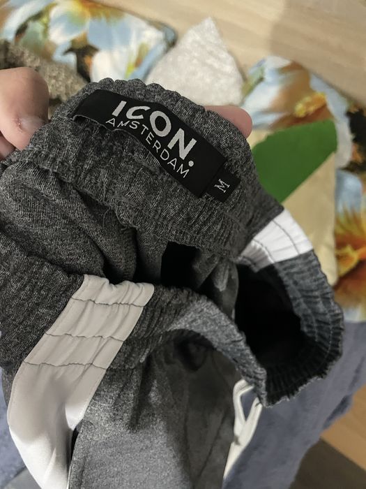 Pantaloni Icon Amsterdam Flared Marimea M true to size