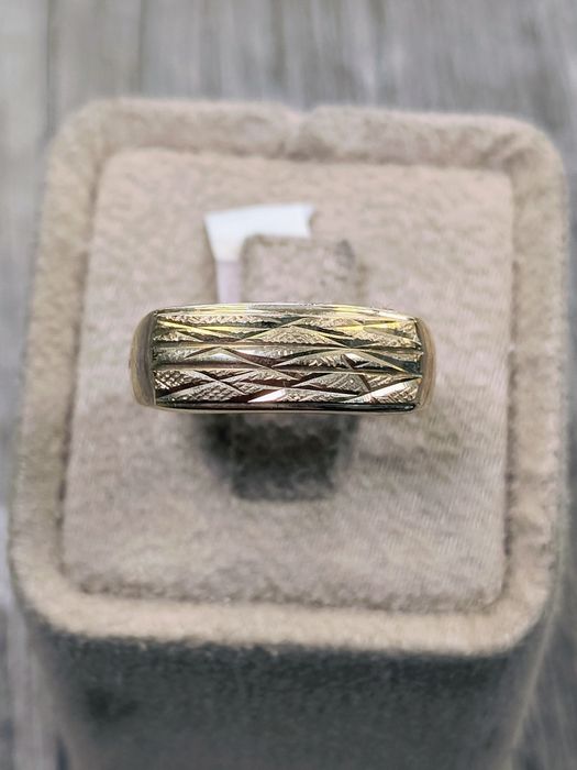 Нов Златен пръстен 4.12гр / 14К