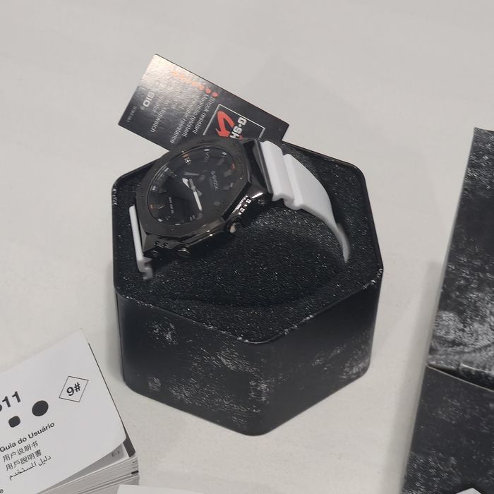 Ceas Casio G-Shock GM-2100 Alb