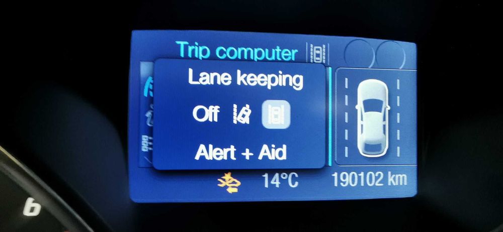 Ford Focus TitaniumX/Line assist/Distronic/Bi-xenon/Istoric la zi Ford