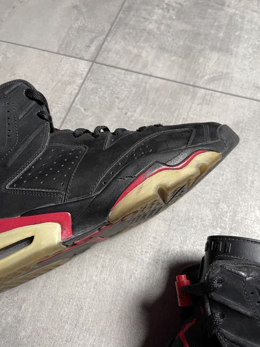 Jordan 6 Retro Black Varsity Red