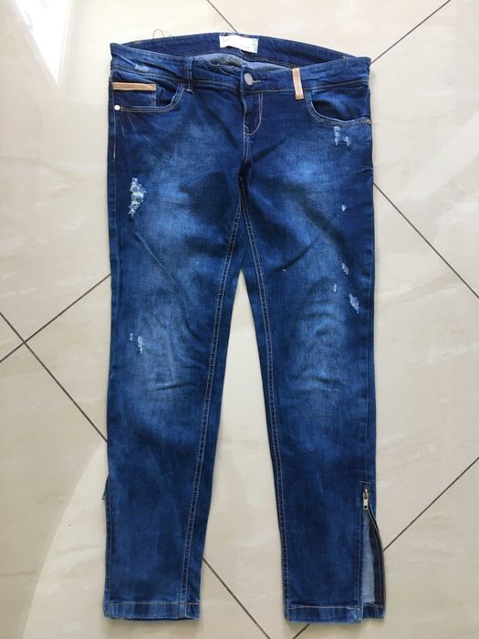 Blugi " Stradivarius" +cadou