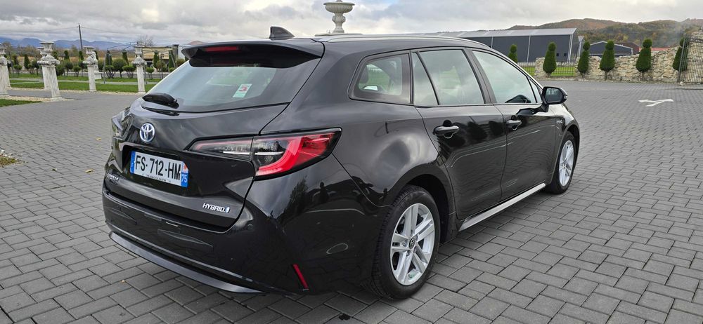 Toyota Corolla Hybrid 08/2020