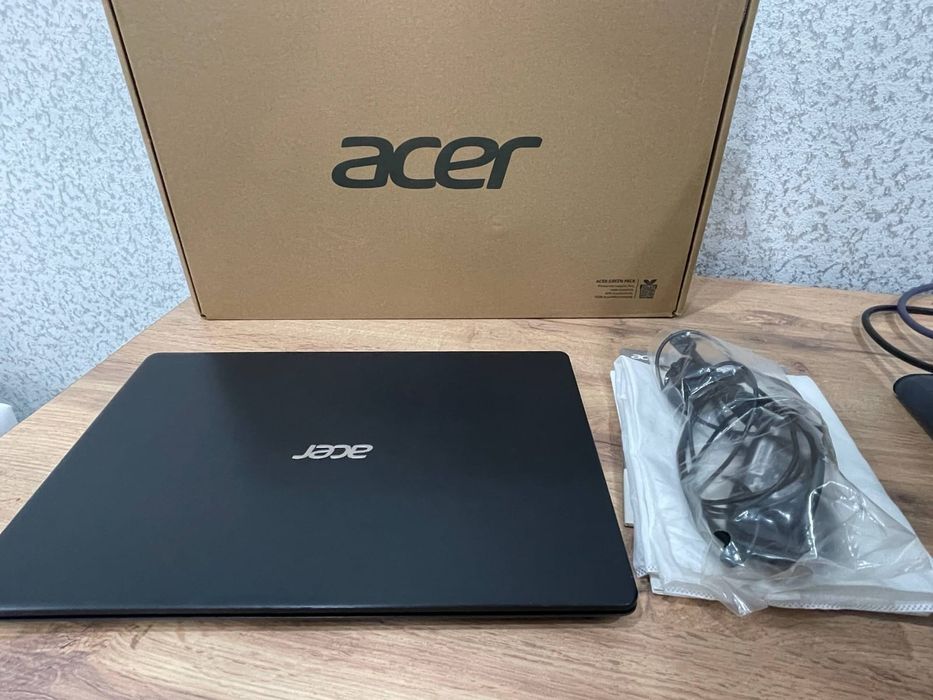 Acer ноутбук, ssd/коробка/документы