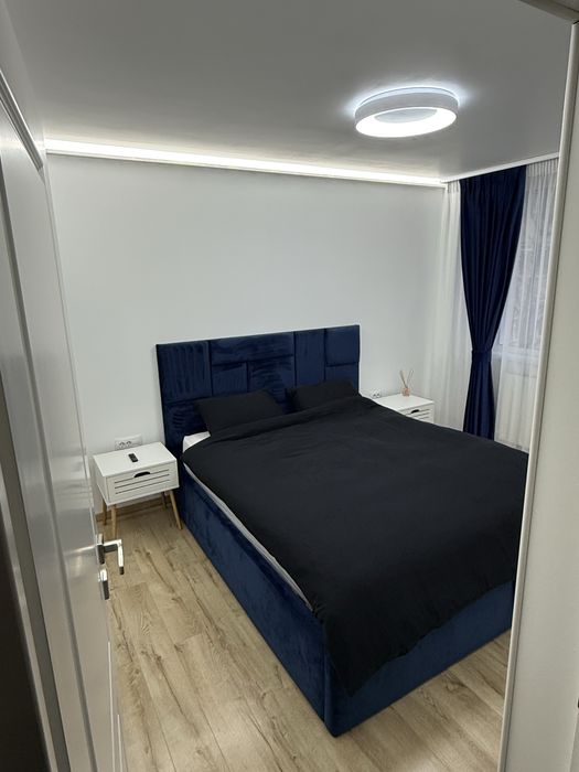 Apartament cu 3 camere,zona Republicii