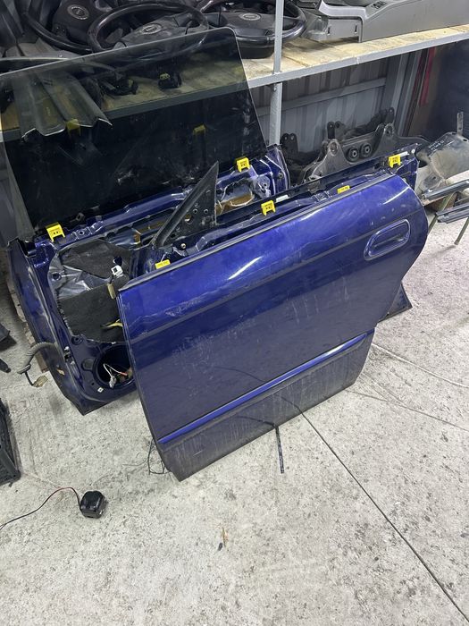 Двери Subaru Legacy B4