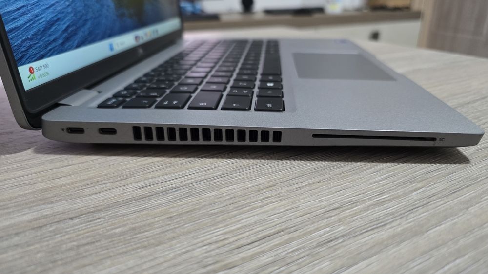 Laptop Dell 5420, i7gen11, 16Gb, ssd256Gb, 14" cu touchscreen, windows