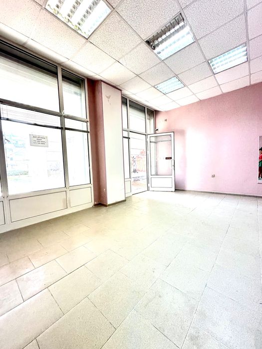 Дава се под наем Магазин в Русе, Алеи Възраждане - 28 кв.м за 255 € - Снимка #6