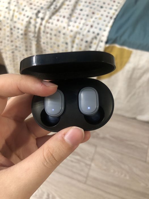 Утопленные наушники Buds Essensial