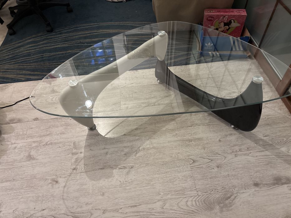 Съчтъклена маса от закалено стъкло