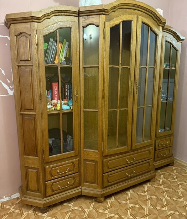 Продам сервант- буфет- шкаф разборный