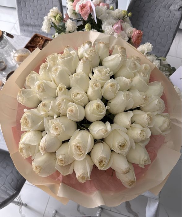 51 голландские розы