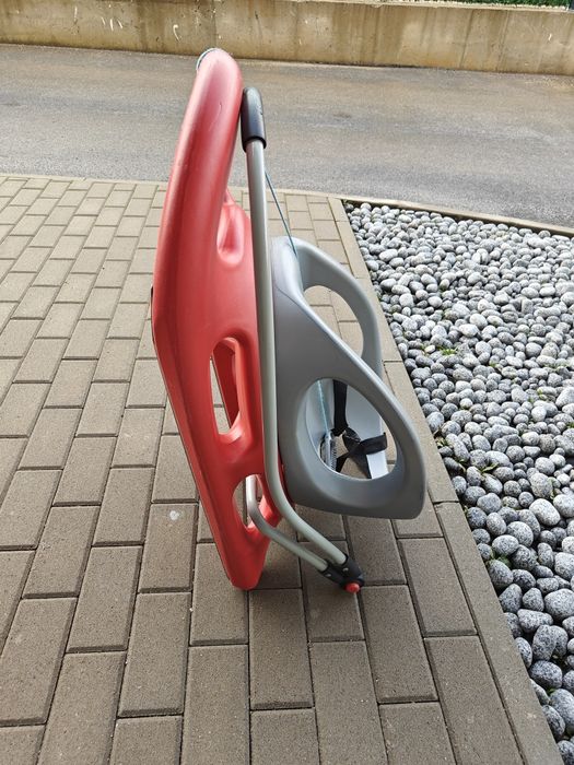 Шейна с дръжка за бутане