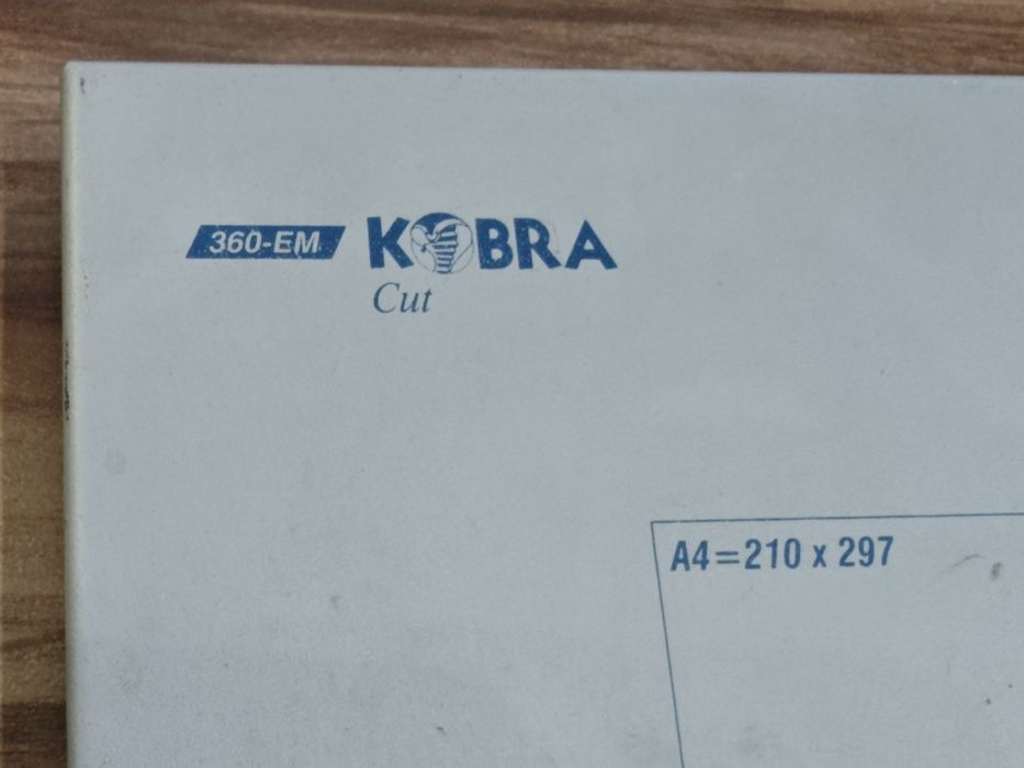 Продам резак для бумаги COBRA 360 EM
