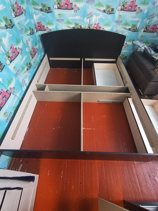 Продаю 2хспальную кровать