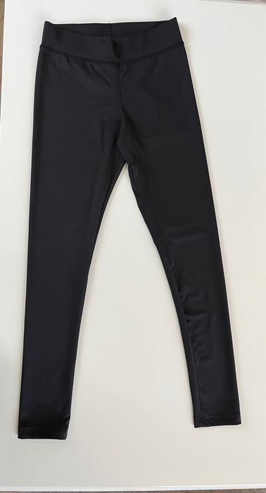 Черен спортен клин