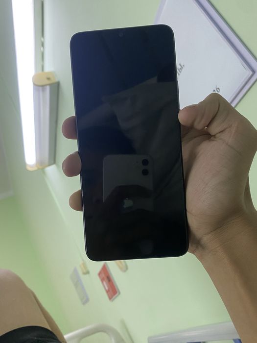 Продам Poco C61 64 гиг