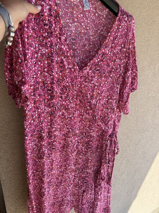 Vand rochita marime mare 50 pret 30 lei