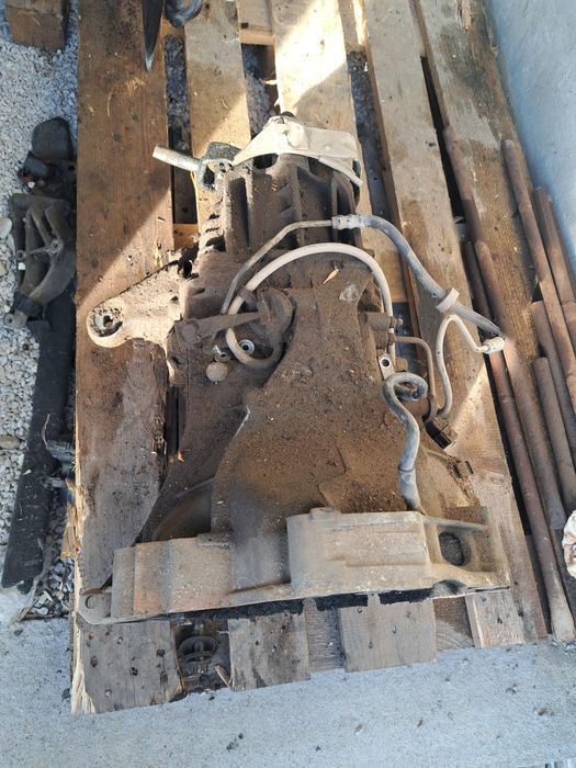 Скоростна кутия Ауди 80 90 Б3 Б4 ръчна скоростна кутия