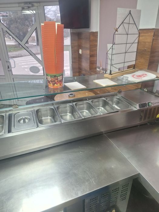 Фурна за пица на ток