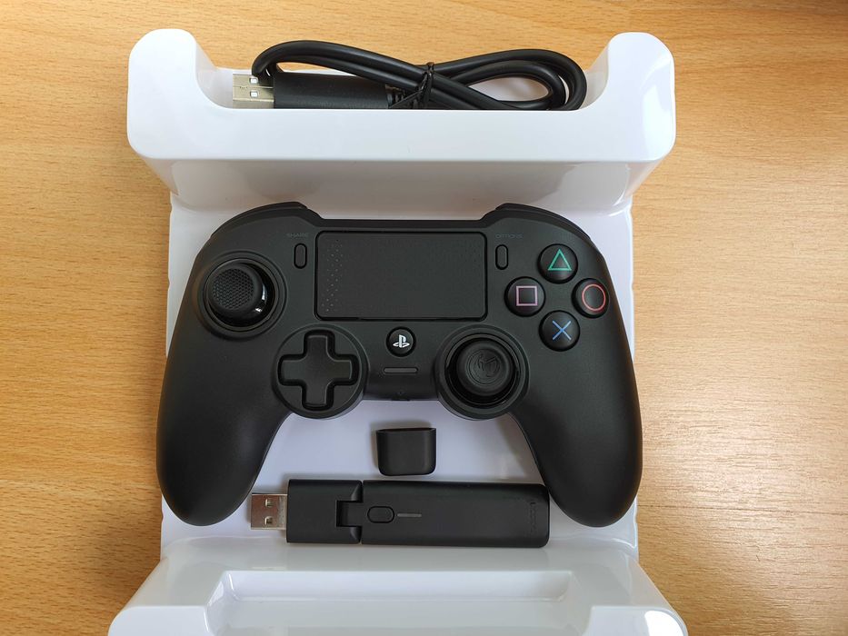 Controller Nacon pentru PS4 wireless