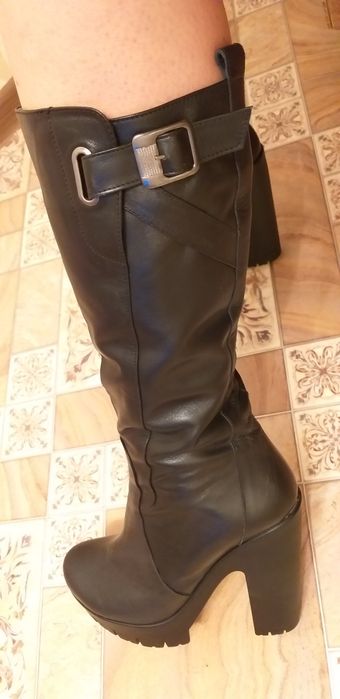 Продам зимние сапоги